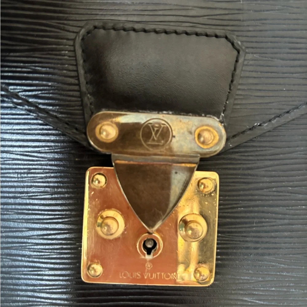 Authentic Louis Vuitton Epi Porte documents Senateur briefcase